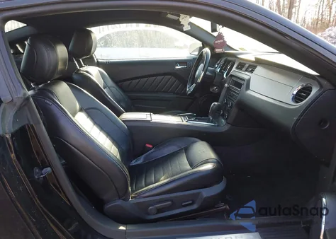 2013 Ford Mustang V6 Premium from USA, damaged, VIN 1ZVBP8AM4D5212538